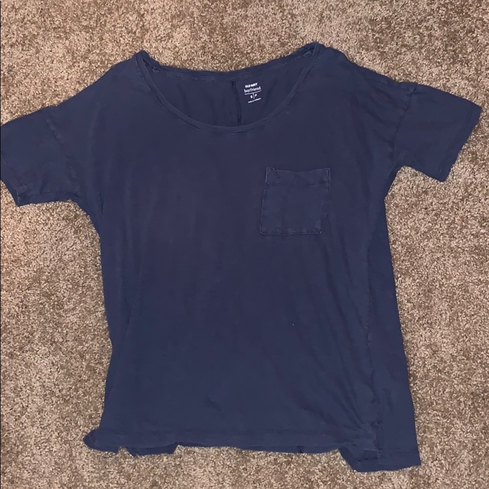 old navy tee